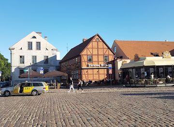 lithuania/nida-beach/shop/amber-queen