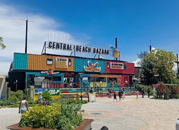 singapore/sentosa/siloso-beach/shop/beach-station-sentosa