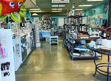 north-carolina/outer-banks/shop/the-salty-seahorse