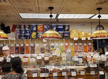 minnesota/saint-paul/shop/original-candyland-store