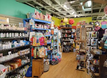 minnesota/rochester/shop/shades-of-green