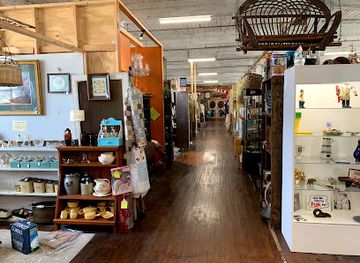 mississippi/tupelo/shop/relics-antique-marketplace