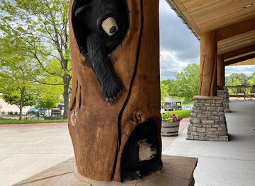 south-dakota/mount-rushmore-national-memorial/shop/bear-s-den-gift-shop