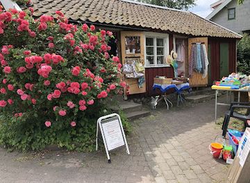 sweden/gothenburg-archipelago/shop/anna-lottas-lek-presentbod