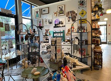 north-carolina/cape-fear-coast/shop/sandalwood-gift-shops