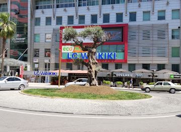 albania/durres-coast/shop/lc-waikiki