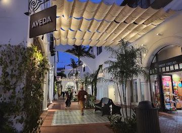 Paseo Nuevo