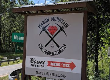 north-carolina/mountain-region/shop/cowee-gift-shop-mason-mountain-mine