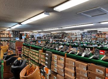 vermont/bennington/shop/family-footwear-center