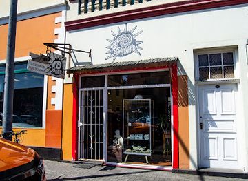 namibia/namib-desert/shop/small-world-exclusive-namibian-gemstone-jewellery-and-artefacts