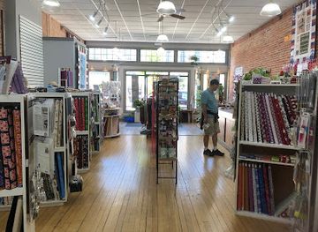 wisconsin/sturgeon-bay/shop/barn-door-quilt-shop