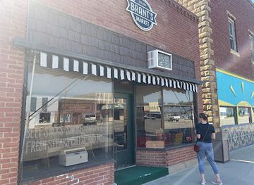 kansas/wilson-lake/shop/brant-s-market-lucas