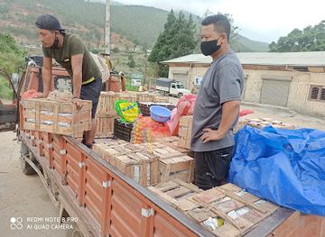 bhutan/gasa/shop/pema-dechen-general-shop