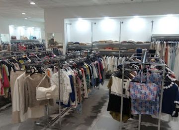 italy/sicily/shop/stock-family-outlet-sicilia