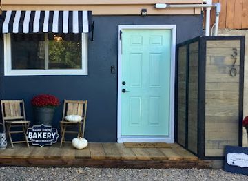 wyoming/green-river/shop/lovely-amazing-cakes