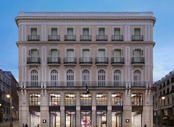 spain/madrid/shop/apple-puerta-del-sol