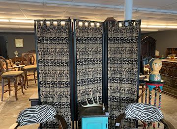 texas/tyler/shop/blue-bird-antique-mall-treasure-shoppe