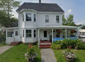 new-hampshire/dartmouth-lake-sunapee-region/shop/the-lake-shop