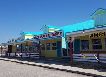 north-carolina/outer-banks/shop/forbes-candies-nags-head-south
