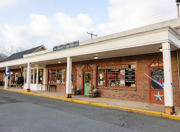 Francie's Boutique