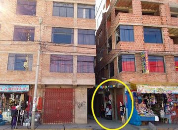 peru/puno-region/shop/ropa-de-gamarra-en-puno-juliaca