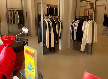 lebanon/beirut/gemmayzeh/shop/market-makers