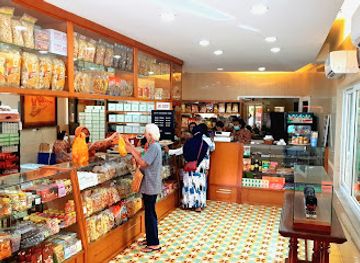 indonesia/semarang/old-town-semarang/shop/wingko-babad-cap-kereta-api