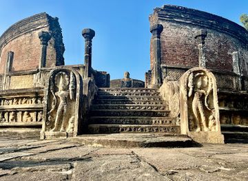 sri-lanka/polonnaruwa-district/shop/dalada-maluva-polonnaruwa