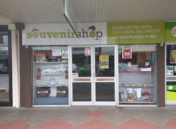 new-zealand/bay-of-plenty/shop/mount-souvenir-shop