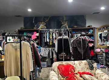 california/modesto/shop/shaws-hole-n-the-wall