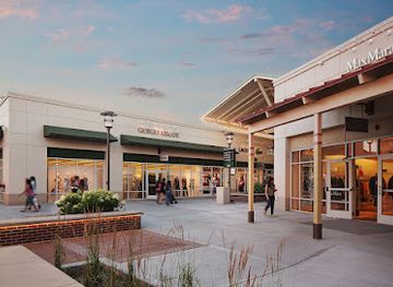 illinois/aurora/shop/chicago-premium-outlets