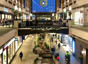 utah/salt-lake-city/shop/city-creek-center