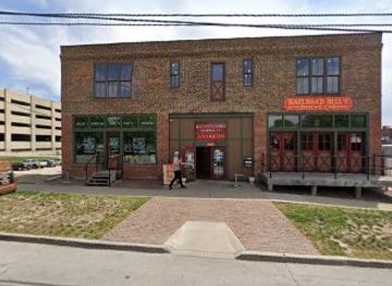 iowa/des-moines/east-village/shop/east-village-emporium