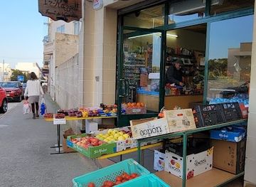 malta/mellieha/shop/ir-razzett-fruit-shop