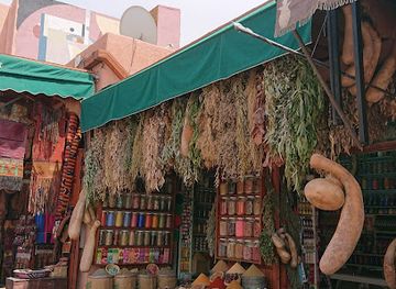 morocco/saharan-morocco/shop/moroccan-baskets
