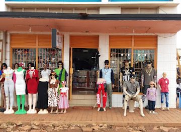 uganda/jinja/shop/hip-hop-classic-designer