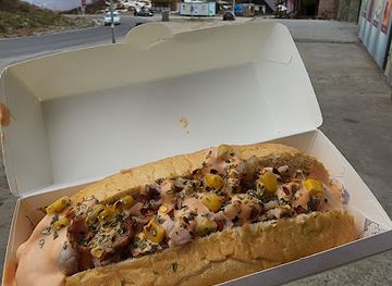 georgia/gudauri/shop/hotdog-shop