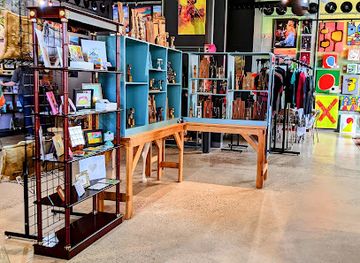 oklahoma/tulsa/pearl-district/shop/hummingbird-fine-craft