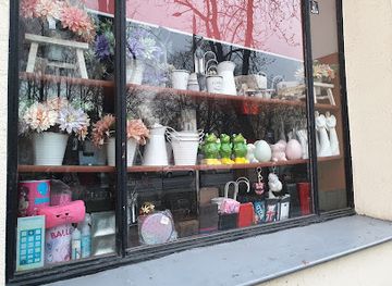 poland/krakow/nowa-huta/shop/mt-modnie-i-tanio