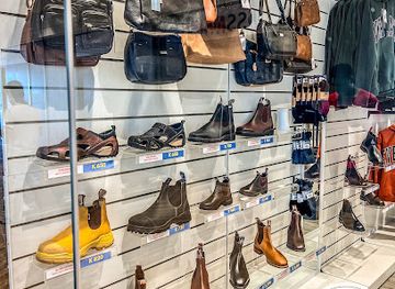 papua-new-guinea/southern-region/shop/hauslain-box-retail