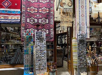 greece/mount-parnassus/shop/tselios-furs-arachova