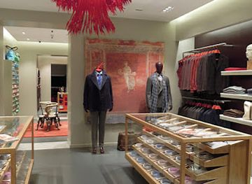 italy/capri/shop/isaia-boutique-capri