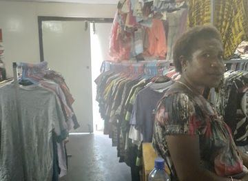 papua-new-guinea/chimbu-region/shop/ori-s-clothing-and-gift-shop