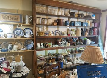 arkansas/conway/shop/blue-ribbon-antiques
