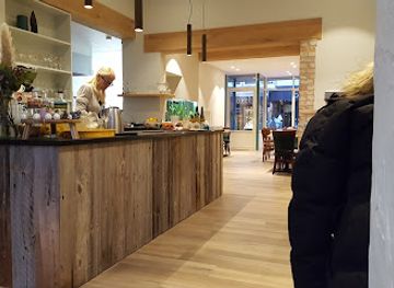 belgium/de-panne/shop/alfons-koffie-clothes