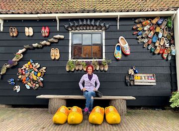 netherlands/zaanse-schans/shop/windmill-de-zoeker