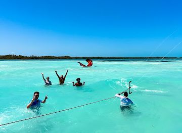 belize/lighthouse-reef-atoll/shop/reef-break-surf-shop