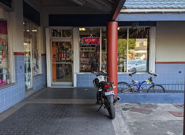 jamaica/east-end/shop/york-plaza