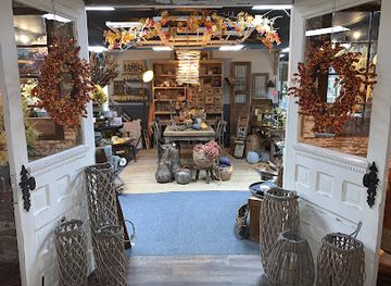 missouri/lake-of-the-ozarks/shop/american-elm-co-65079-sunrise-beach