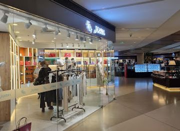 mongolia/khar-nuur/shop/shangri-la-centre